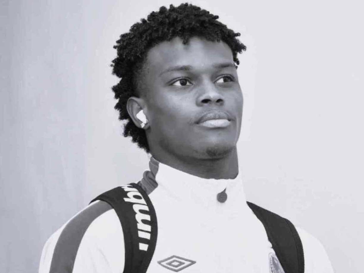 El fútbol hondureño está de luto tras la triste noticia del fallecimiento de Edward Demetri Gordon, una de las jóvenes promesas de Olimpia.