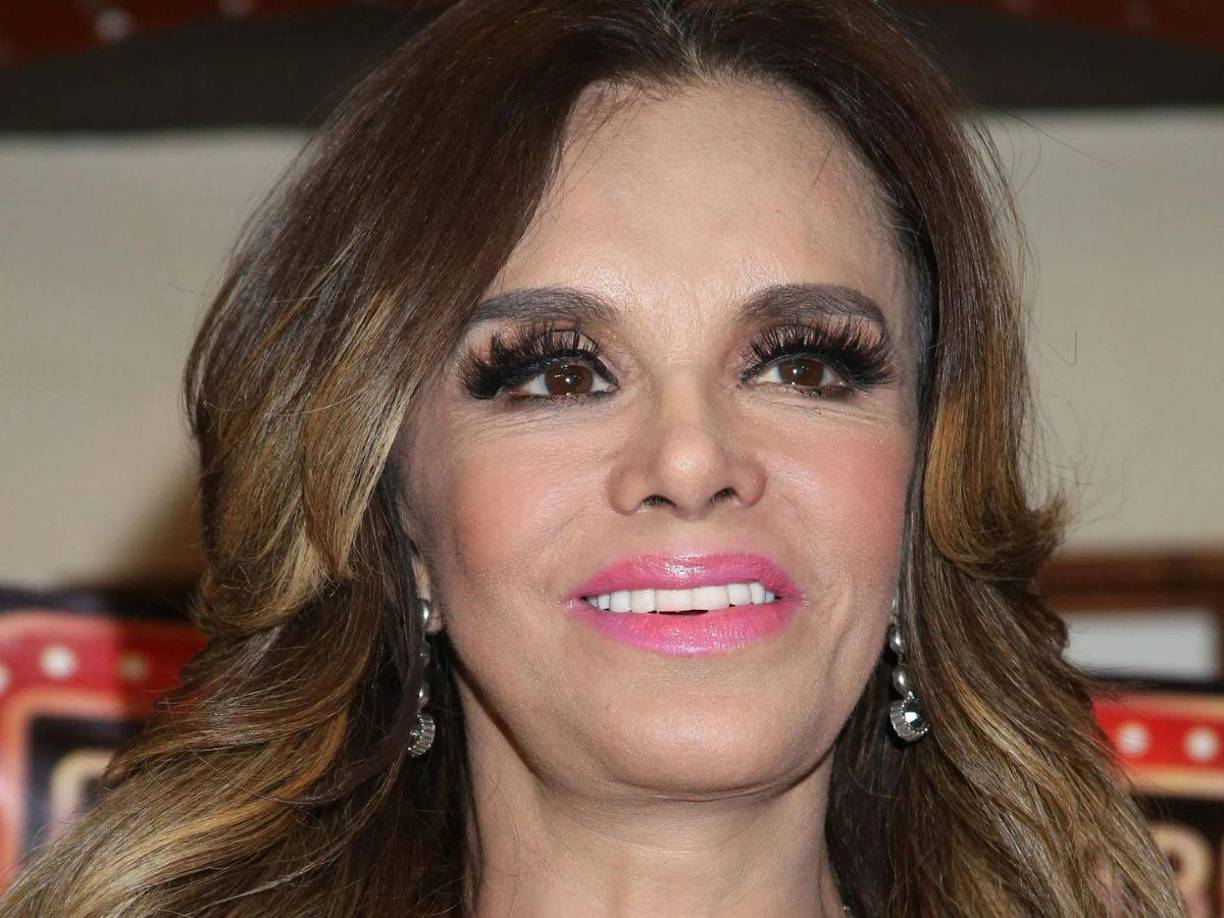 Lucía Méndez indicó que “ser guapa” le ha causado problemas. 