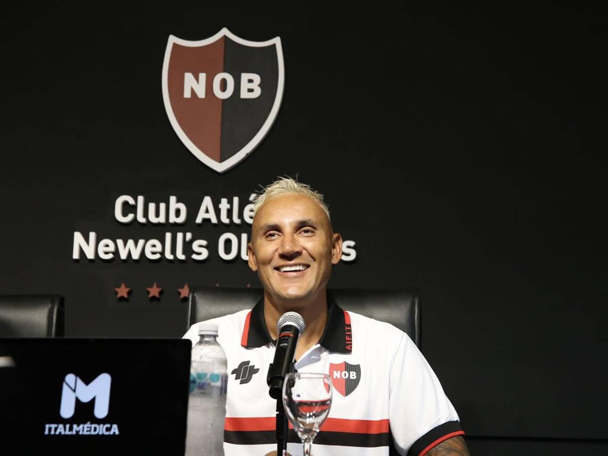 Keylor Navas destacó que está “con muchísima fuerza y muchísimas ganas” y se puso a disposición del entrenador de Newell’s, Mariano Soso, para ocupar la portería de ‘La Lepra’ de inmediato.