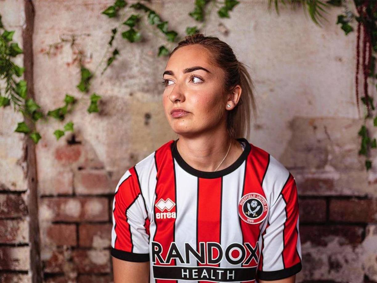 A pesar de su corta edad, Cusack ya formaba parte de la historia del Sheffield, al que llegó en 2019: la temporada pasada superó los 100 partidos disputados con su camiseta y era la futbolista que más años había estado en el equipo.