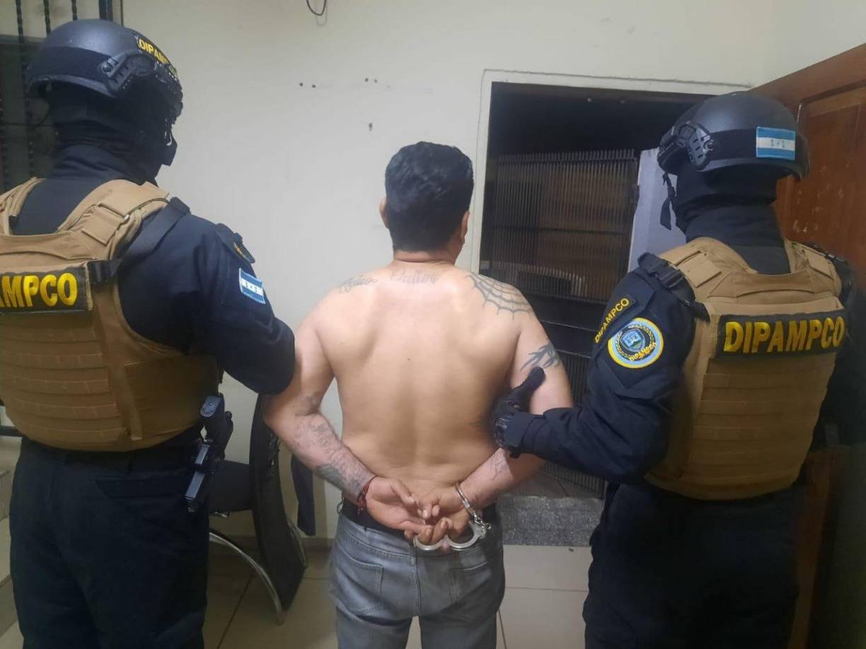 Alias “El Melao”, fue entregado en la frontera “El Poy”, a la Policía Nacional Civil de el país hermano El Salvador por parte de la Dirección Policial Anti Maras y Pandillas Contra el Crimen Organizado. 