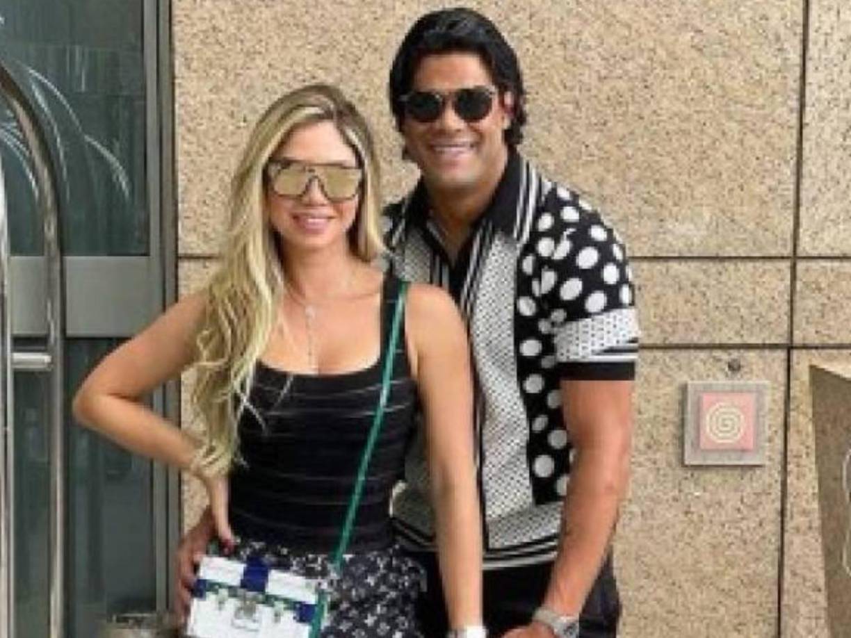 Cabe mencionar que debido a la gran polémica, la exmujer del futbolista lo demandó exigiéndole 60 millones de dólares y la mitad de sus bienes