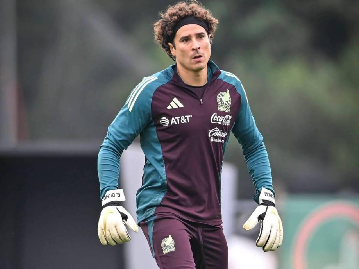 Sin embargo, el Vasco Aguirre contempla utilizar a Memo Ochoa ante Honduras por la experiencia que posee en esta clase de juegos.