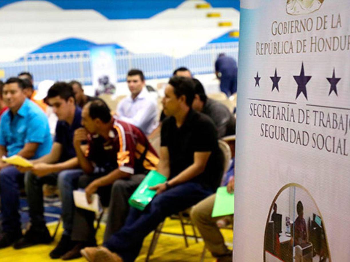 Después de registrarse, si es elegible para el puesto de trabajo, el personal del Programa Temporal de Trabajo en el Extranjero se pondrá en contacto con los postulantes para indicarles con mayor exactitud, cuáles son los siguientes pasos.