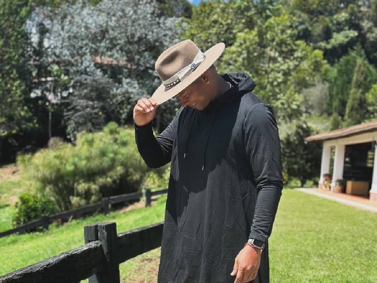 Guarín fue detenido tras un escándalo de violencia en la casa de sus padres y desencadenó su adicción al alcohol. Pero esto no fue reciente ya que cuando estuvo en el Inter sufrió varios episodios.