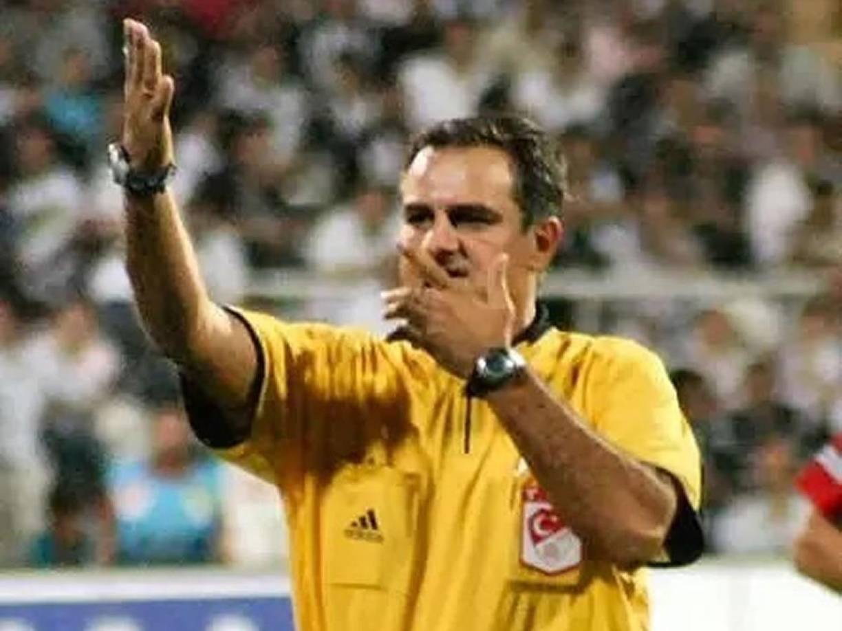 Orhan Erdemir, que fue árbitro internacional de la FIFA entre 1999 y 2002, afirmó que su reputación quedó arruinada como consecuencia de este caso: “Mi carrera como árbitro y observador, que he mantenido con orgullo durante más de 30 años sin una sola mancha, ha dado un vuelco. Mi reputación ante los ojos de mi familia, mi círculo de amigos y la comunidad arbitral ha sido destruida”.