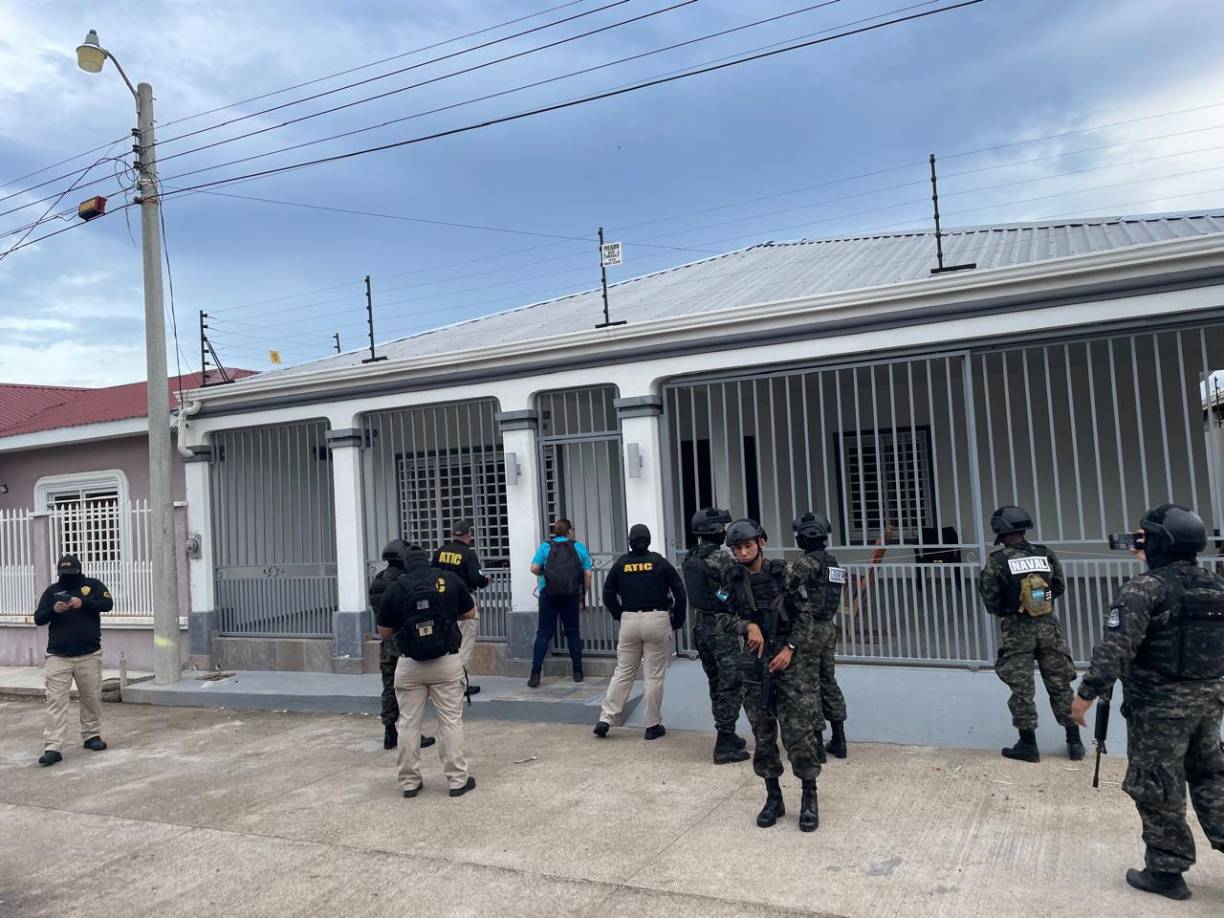 “El Gordo” guarda prisión en Colombia por delitos relacionados con el envío de toneladas de cocaína a Estados Unidos, utilizando como puente a Honduras.