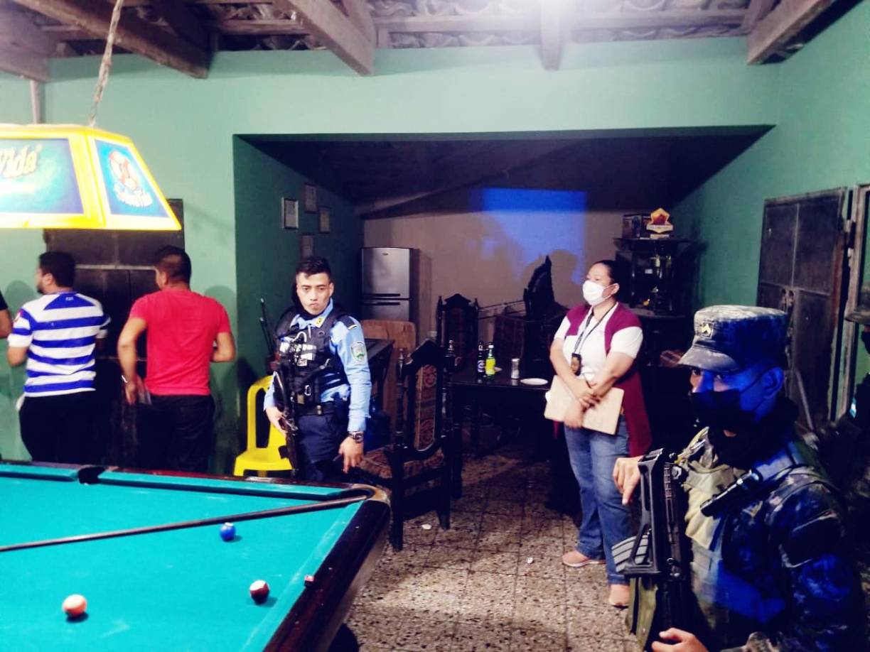 En operativo en centros nocturnos del municipio de Ocotepeque, fiscales y policías rescataron a tres menores de edad por vulneración de sus derechos. 