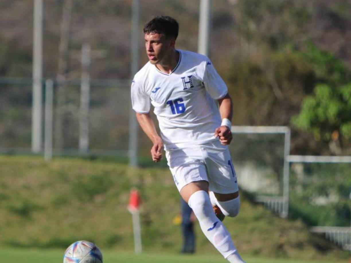 Diario LA PRENSA que Lobos y Real España buscaron el fichaje de Valerio Marinacci, italo-hondureño que se formó en el Lazio de Italia, pero el tema económico era muy alto. Ahora el catracho está cerca de fichar por equipo de la primera división de Albania.