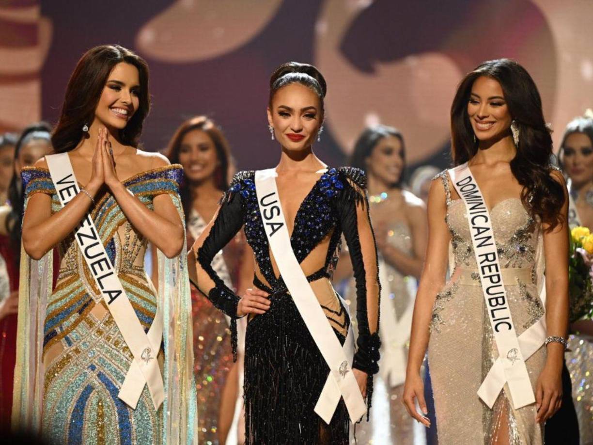 La primera finalista fue Miss Venezuela y la segunda República Dominicana.