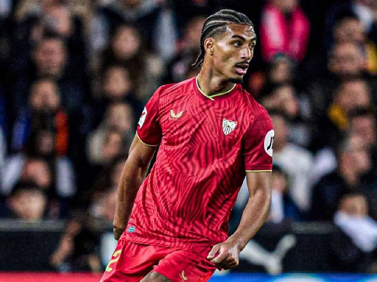 Asimismo, detallan que Deco tiene en lista a Loic Badé del Sevilla y es uno de los fichajes que pedía el Barcelona.