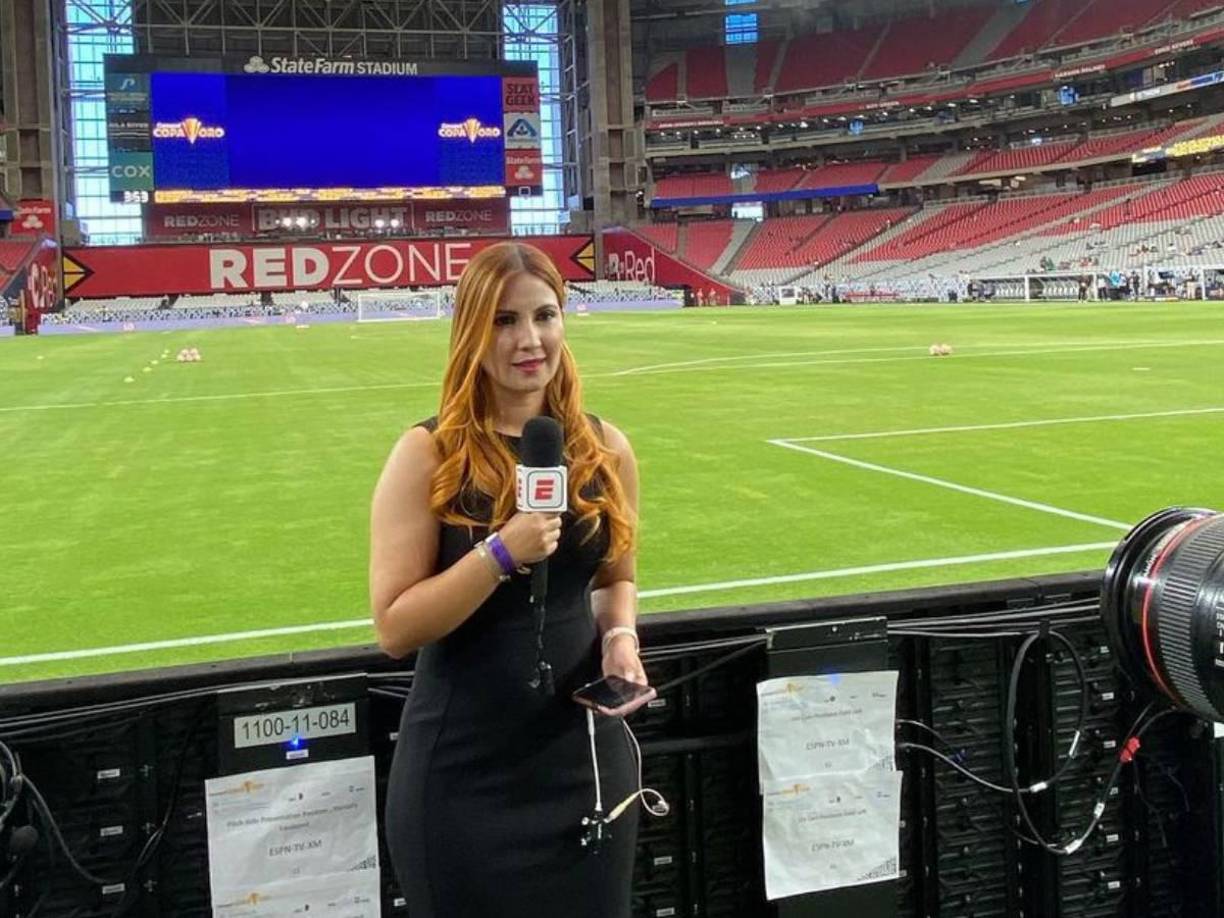 La talentosa y guapa Jenny Fernández forma parte de ESPN y Diario Diez . Hoy, sorprende al informar que incursiona en la política de Honduras. 