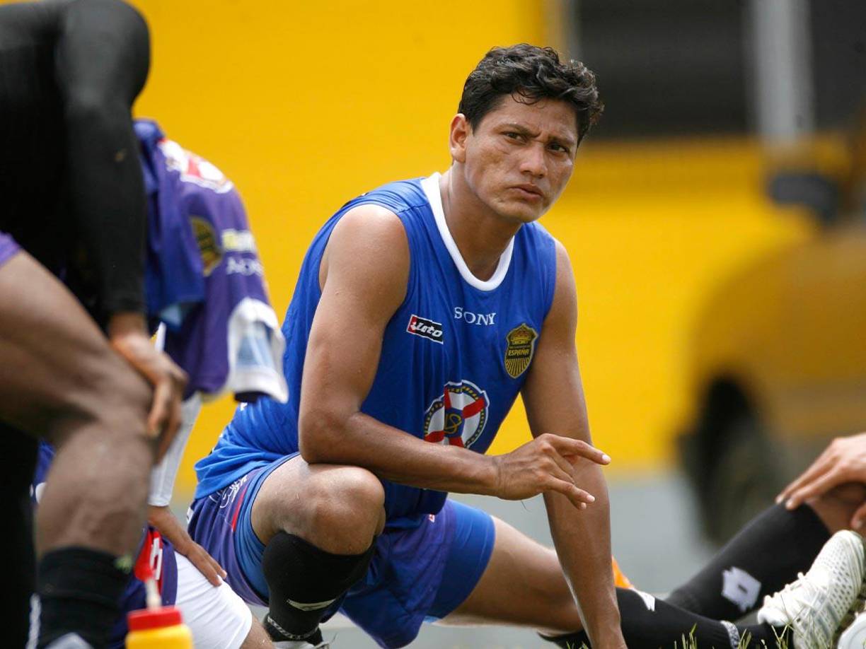 Luego de su etapa en Marathón, Bonilla fichó por el Real España, siendo su tercer equipo de los cuatro denominados grandes en el fútbol hondureño.