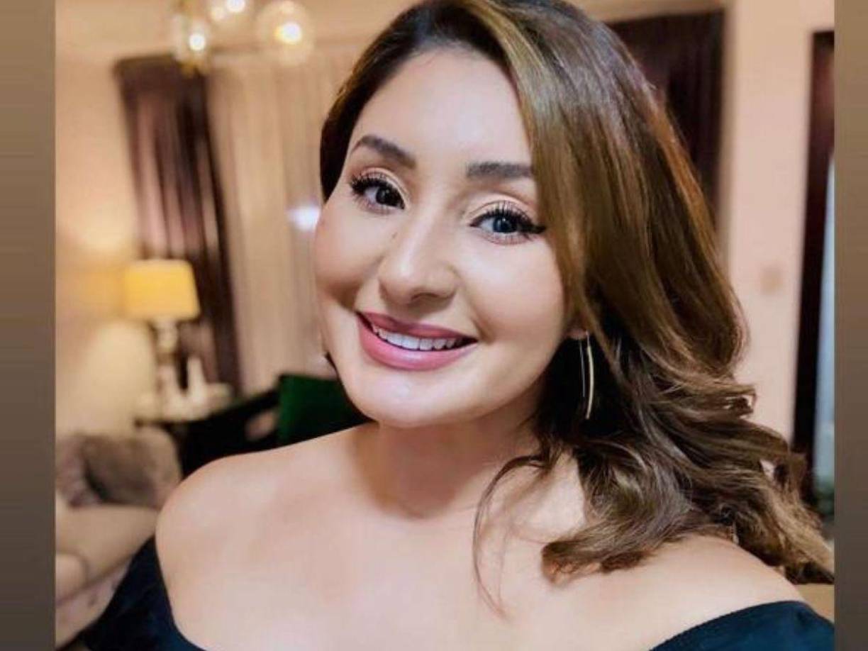 Rina Leal es una reconocida ex presentadora de televisión, laboró durante muchos para el canal HCH y recientemente salió repentinamente de la pantalla hondureña. 