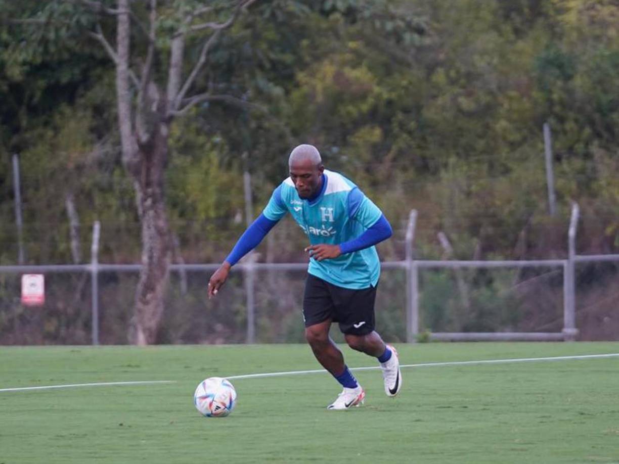 Deybi Flores: Estará en el centro del campo.