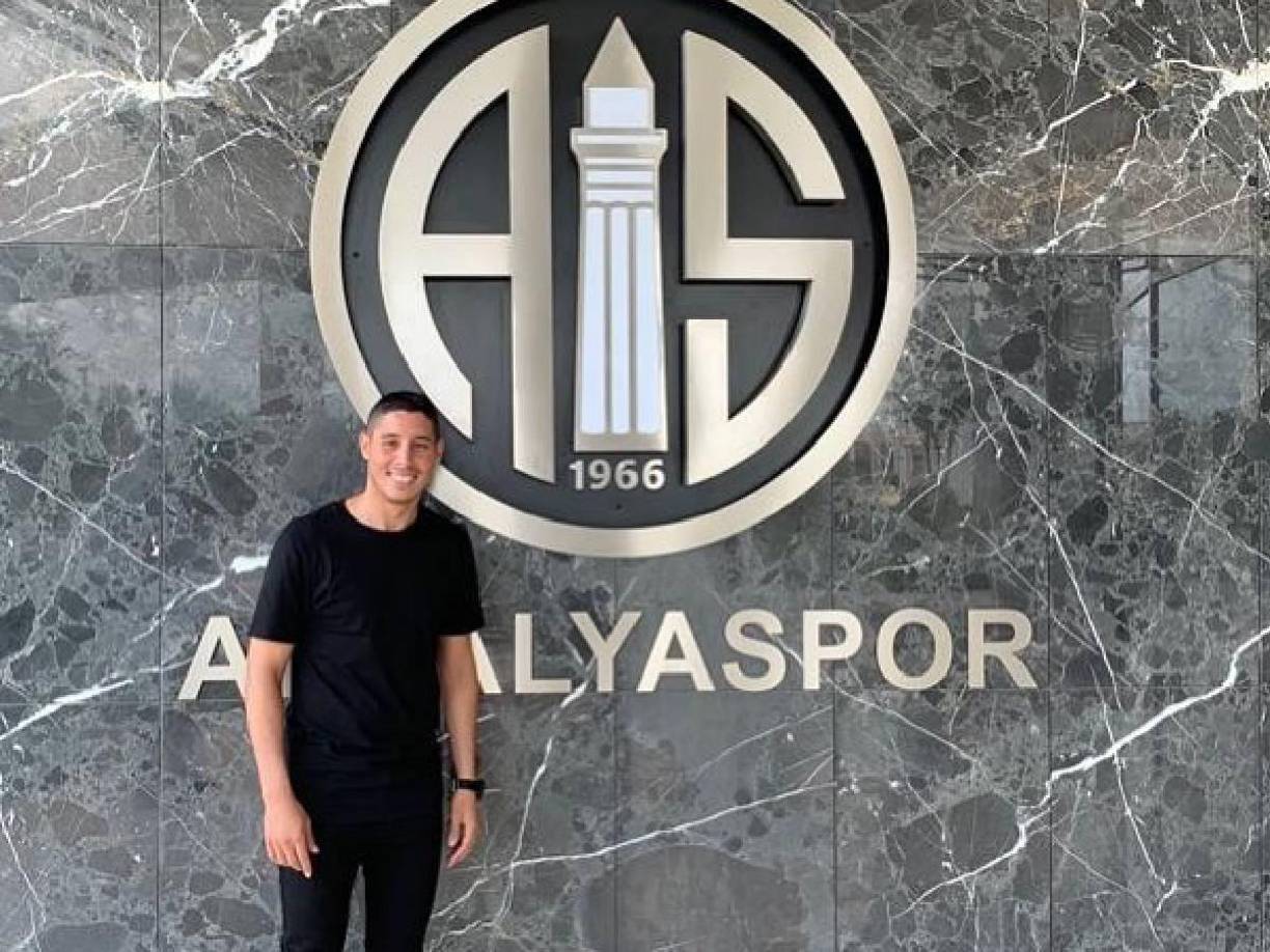 Su último club, desde 2020, fue el Lusitanos Saint-Maur francés.