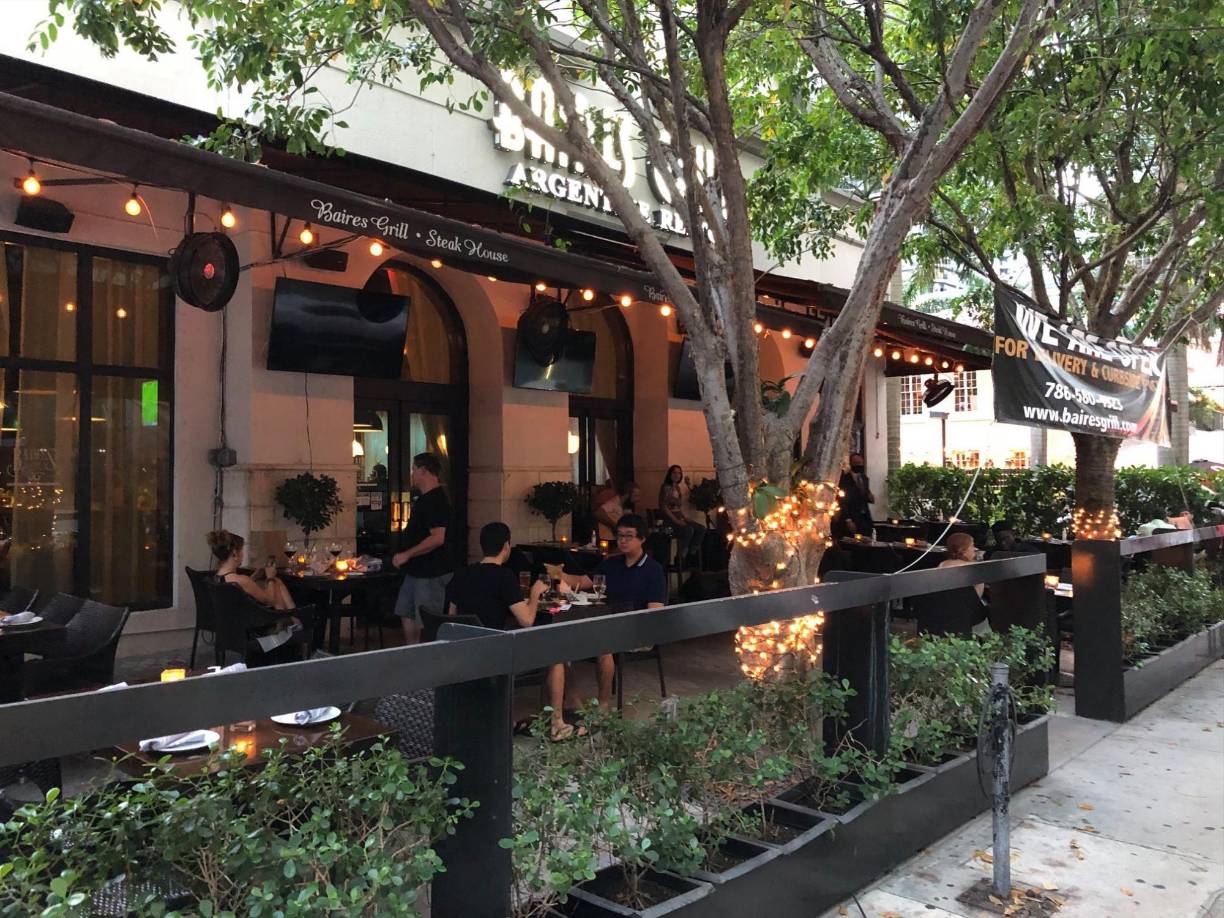 Los postres de los jugadores de Argentina constó de cuatro alternativas: panqueque con helado de vainilla, flan con crema y dulce, fresa con crema o molten de chocolate con helado de vainilla.