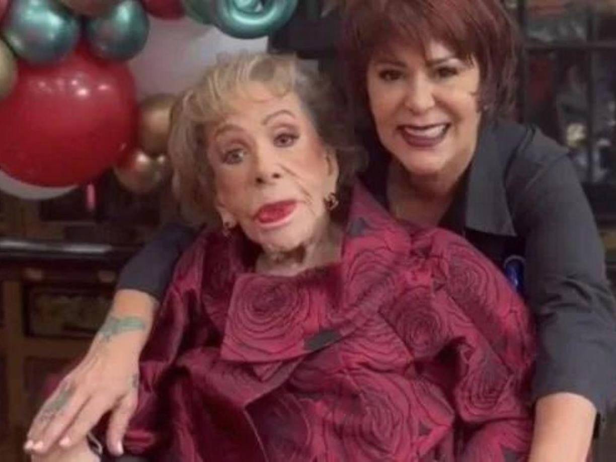 Y ahora, mientras celebraba sus 94 años de vida en compañía de su familia fue que la diva decidió atender a los medios de comunicación, con quienes mandó un emotivo mensaje a su público.