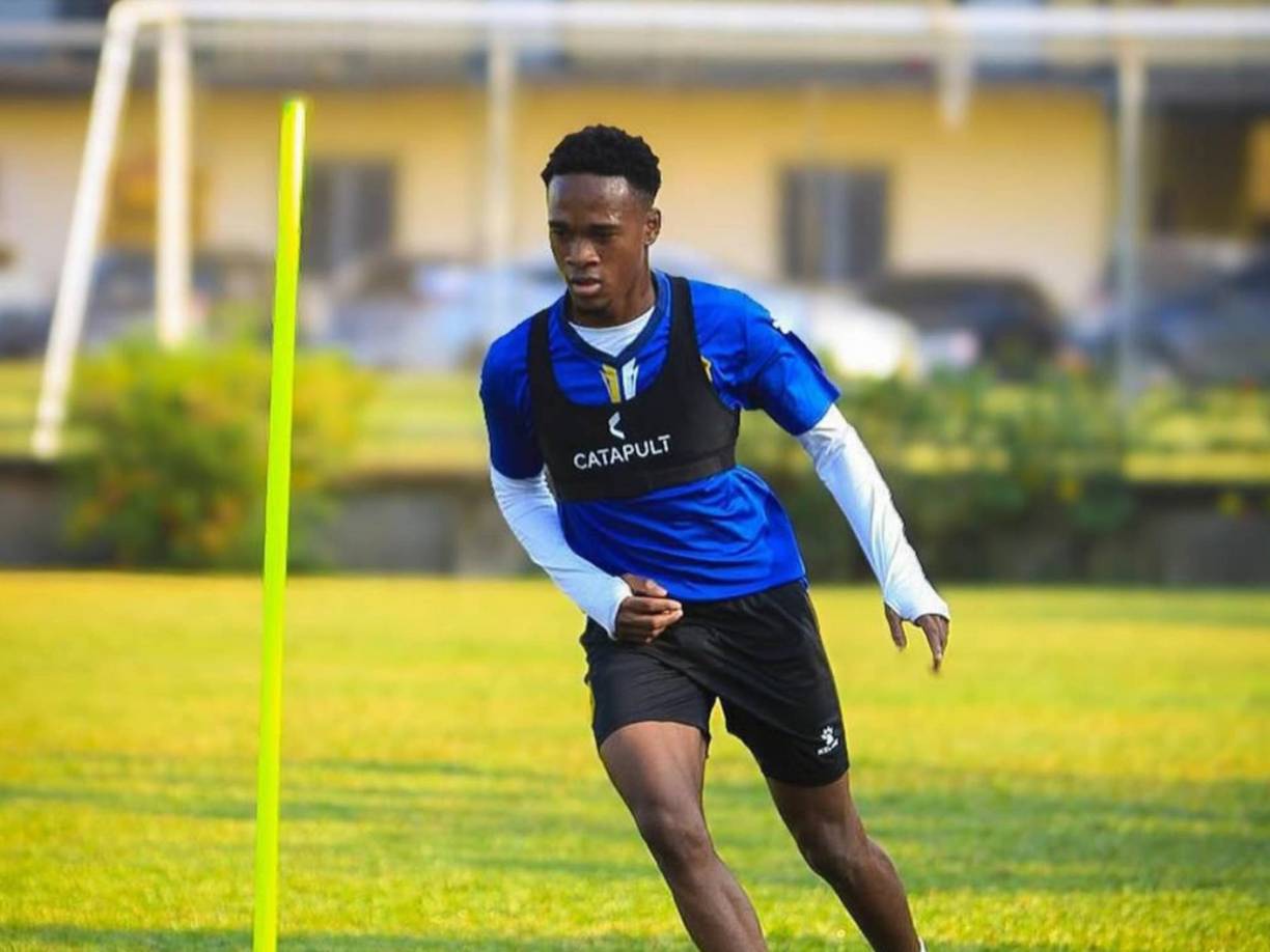 Real Sociedad de Tocoa será el nuevo equipo del volante zurdo Bryan Félix, quien no entra en los planes de Jeaustin Campos en Real España.