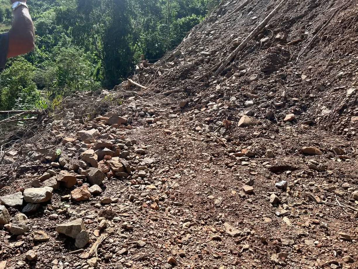 La interrupción de la conectividad vial ha afectado a trabajadores de campo y jornaleros.