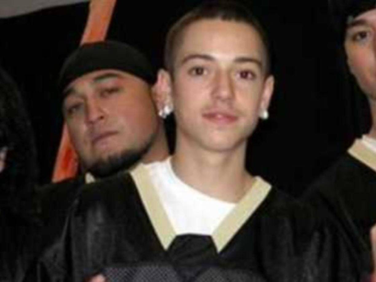 En 2003 grabó su primer video ‘Sabes a chocolate’, que fue todo un éxito en países de habla hispana. 