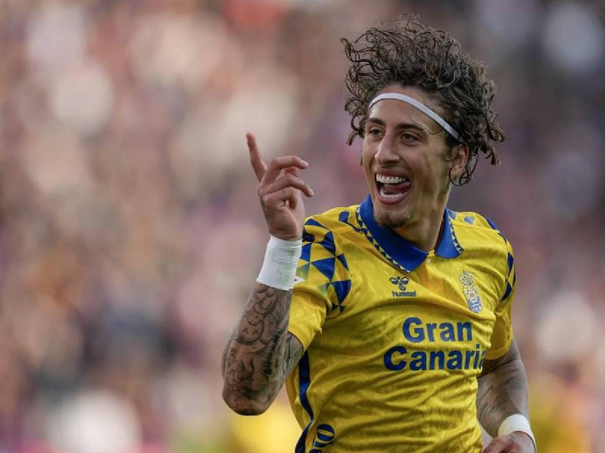 Sin embargo, en el mejor momento del Barça, Fábio Silva puso nuevamente en ventaja a la UD Las Palmas con un gol al contraataque (1-2, min.67) 