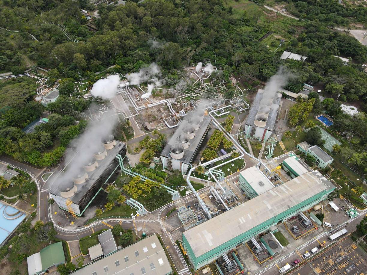 Fotografía aérea de la central geotérmica de Ahuachapán (El Salvador). 