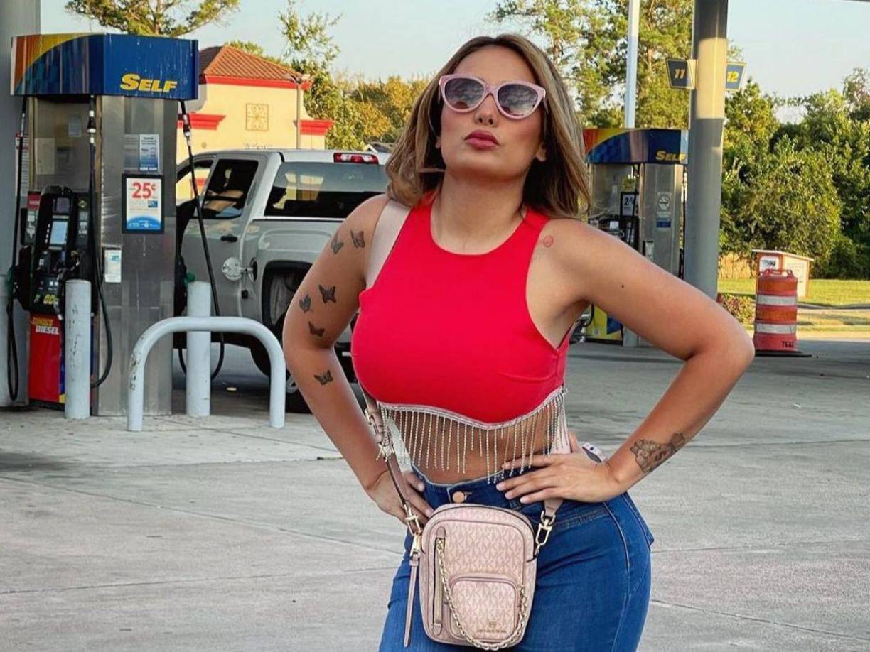 Elsa Oseguera explicó que en el pasado no había intentado incursionar en la televisión en Estados Unidos debido a que no contaba con su documentación, pero en la actualidad ya cuenta con ello. 