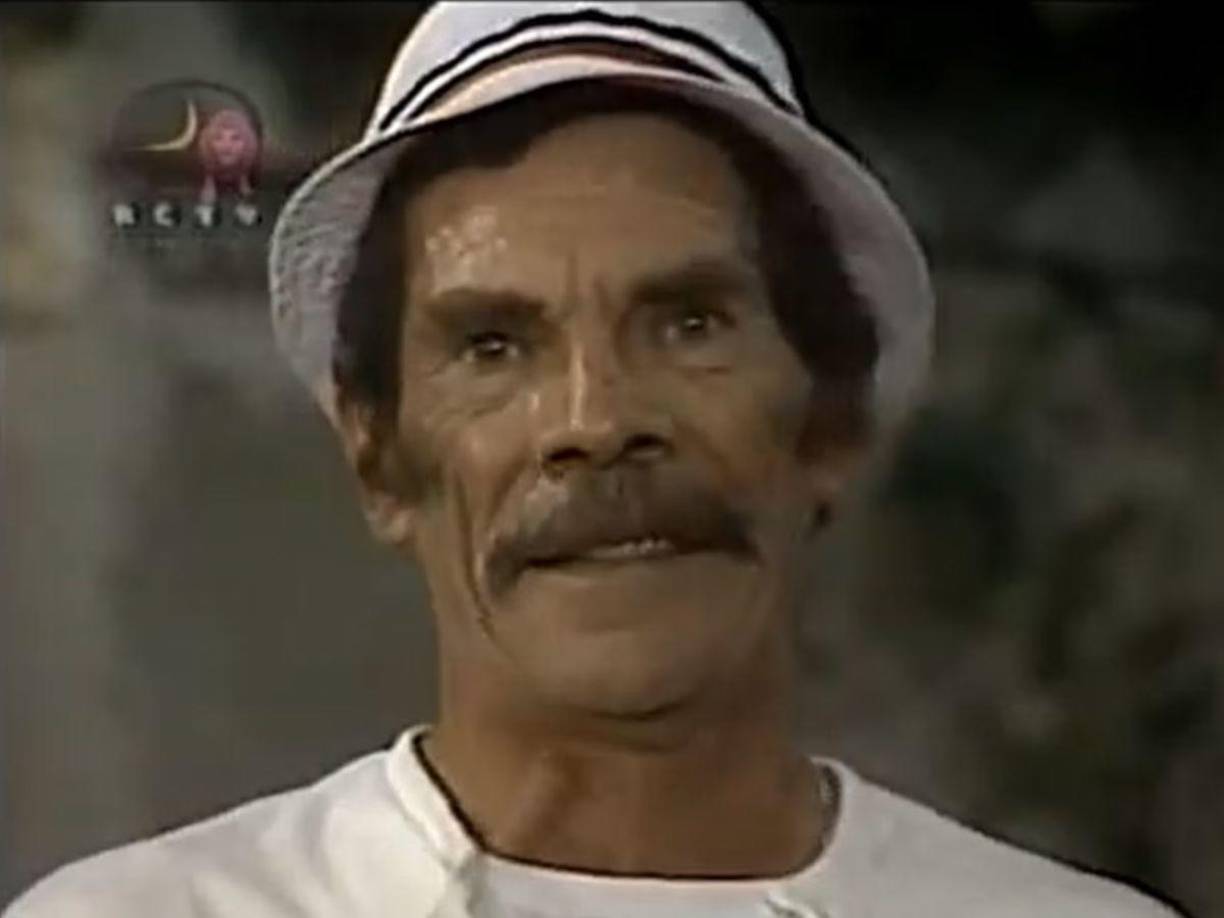 El 9 de agosto de 1988, la industria del entretenimiento perdió a una de sus figuras más entrañables: Ramón Valdés, conocido por su inolvidable papel como Don Ramón en la icónica serie “el Chavo del 8”.