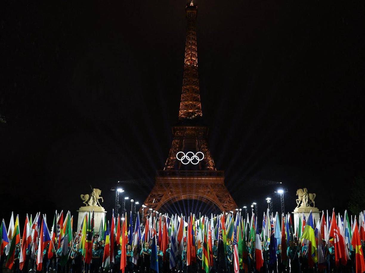 El móvil de la voluntaria fallecida fue encontrado cerca del estadio de Saint-Denis.