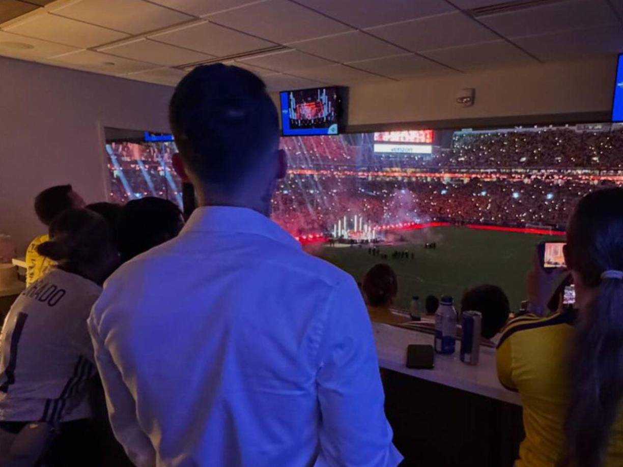 Tras su retiro como jugador profesional, Espíndola no se quiso desligar por completo del fútbol.