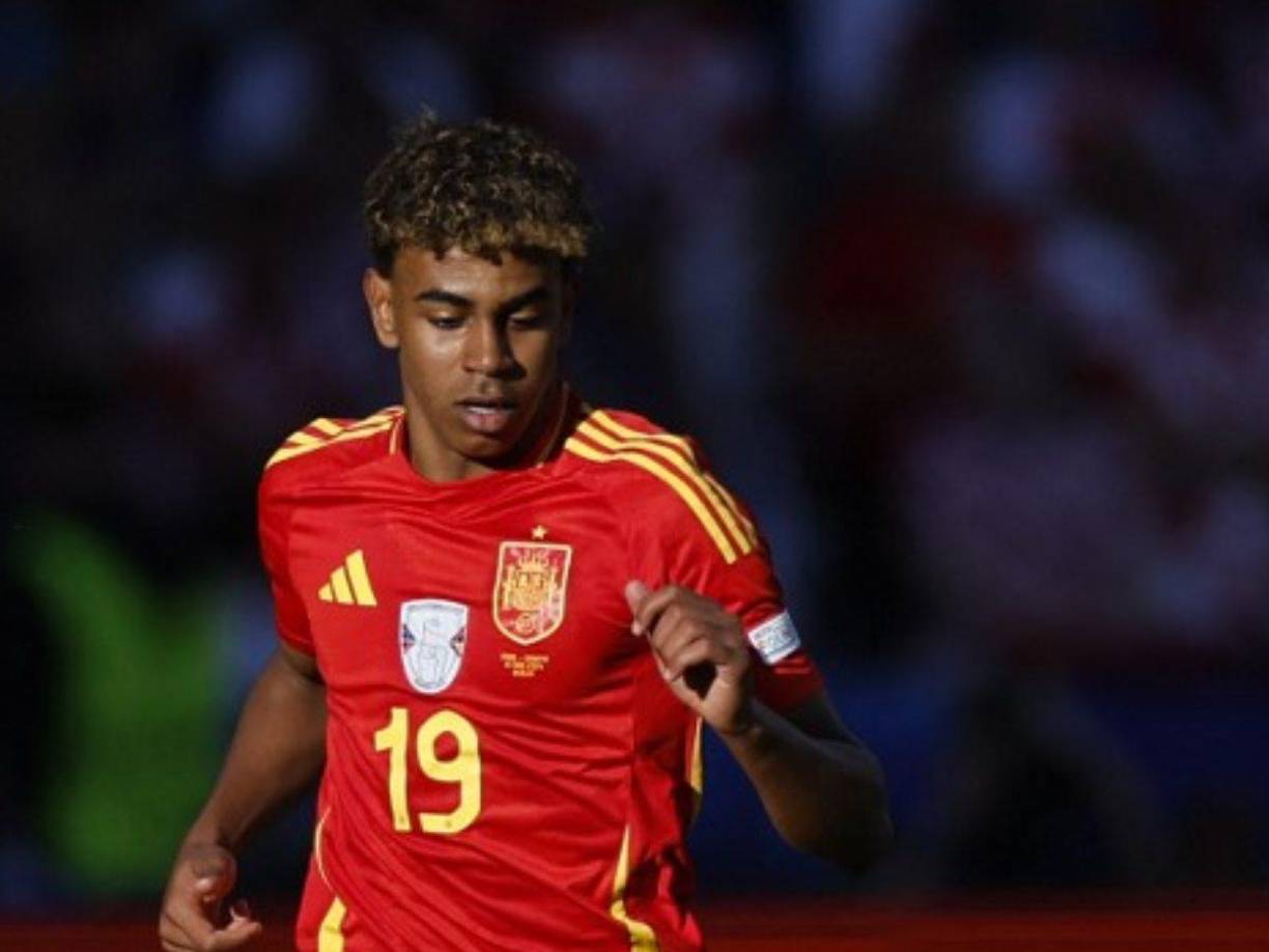 Lo que tiene en contra España y Yamal es que la ley contempla que si se encuentra en el estadio, instalaciones, se baña o da entrevistas al pasar esa hora, la multa será inminente, hecho que ya pasó contra Italia y se puede repetir ante Albania, partidos del calendario.