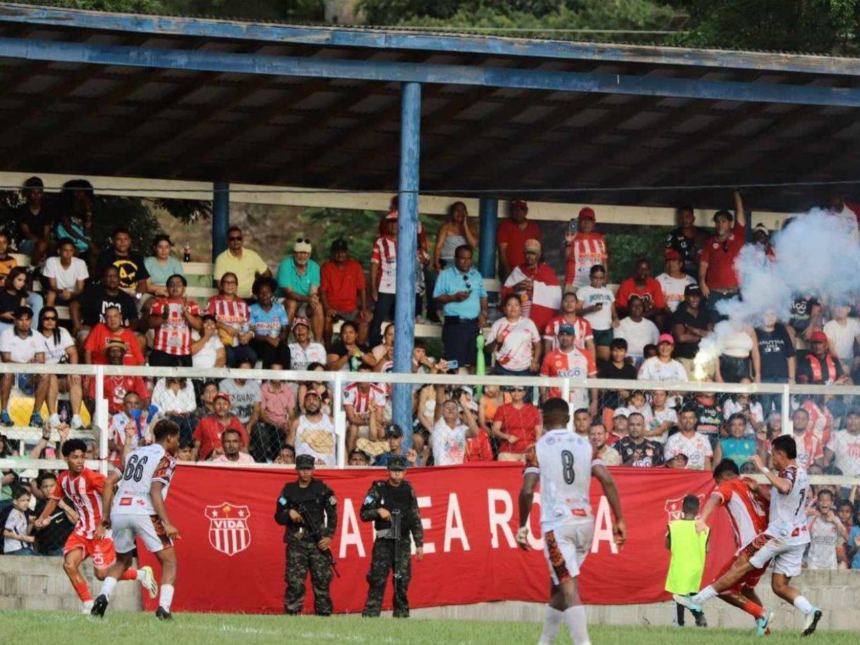 El domingo 25 de agosto del 2024 quedará para la historia que fue el estreno del histórico equipo Vida en la Liga de Ascenso.