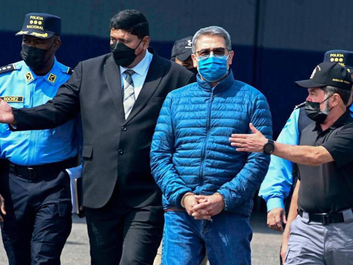 El expresidente Hernández fue condenado también en junio a 45 años de cárcel y cinco más de libertad vigilada por varios delitos relacionados con el narcotráfico y el uso de armas.