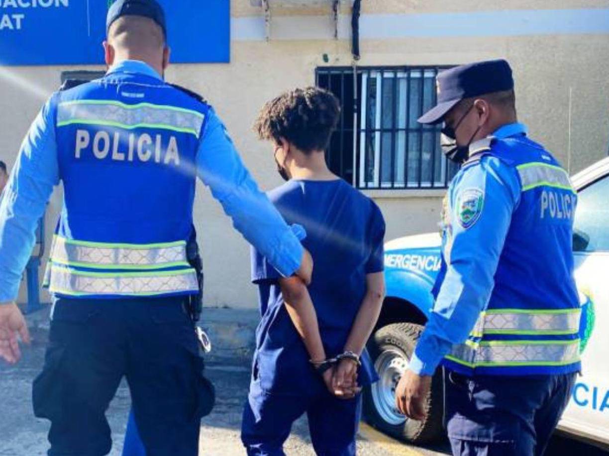 Francis Josué Zúniga dio positivo a la prueba de alcoholemia y enfrentará varios cargos por la muerte de donde jóvenes universitarios en un accidente de tránsito en donde él era el conductor del vehículo.