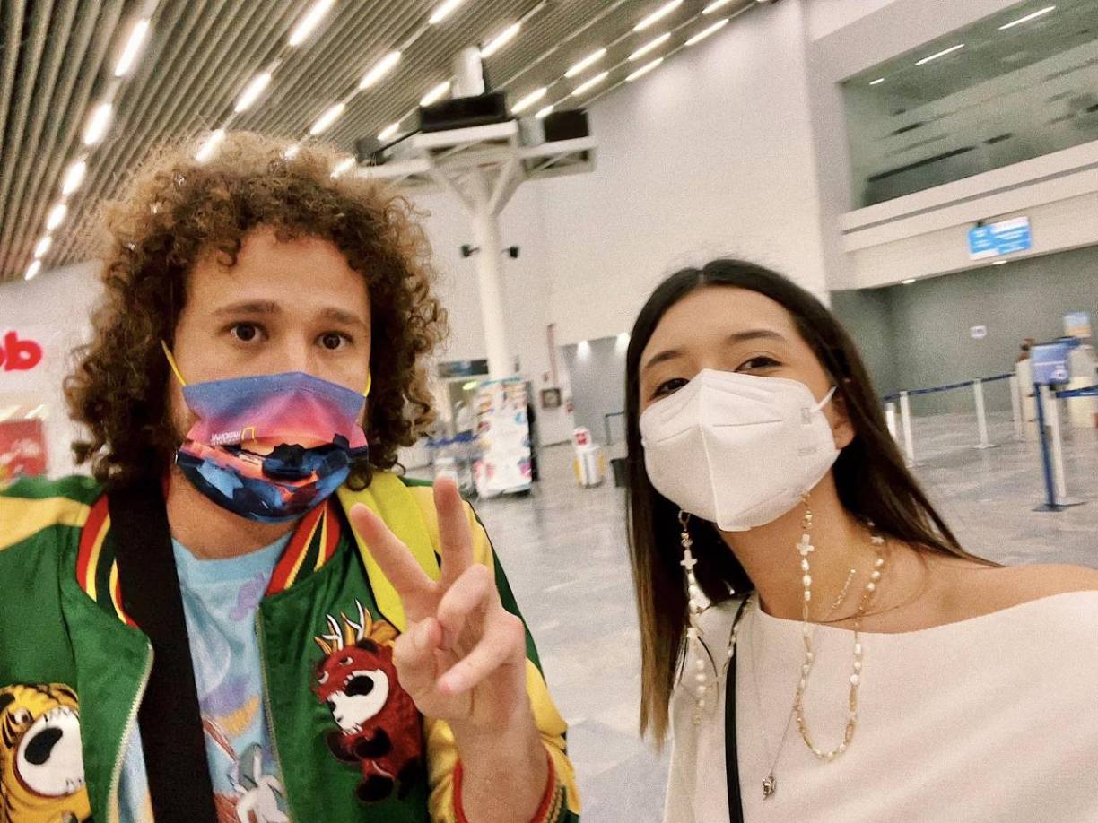 @kathynavarro97, una de sus seguidoras catrachas, publicó esta imagen junto a “Luisillo El Pillo” como le dicen de cariño al mexicano. 