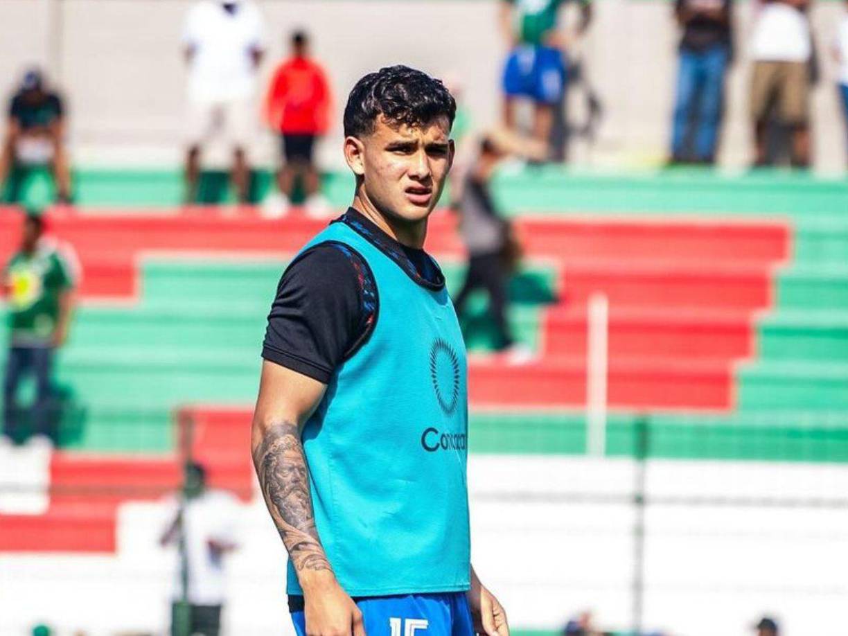 André Orellana es un destacado defensor hondureño que forma parte del Olimpia.