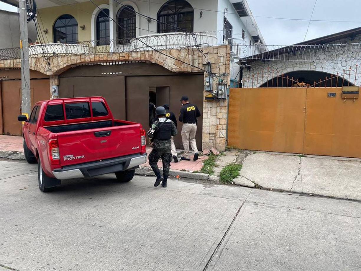 El caso surge a raíz de denuncias que fueron trabajadas por el grupo de investigación de los delitos en contra de la libertad sexual y trata de personas de la ATIC. 