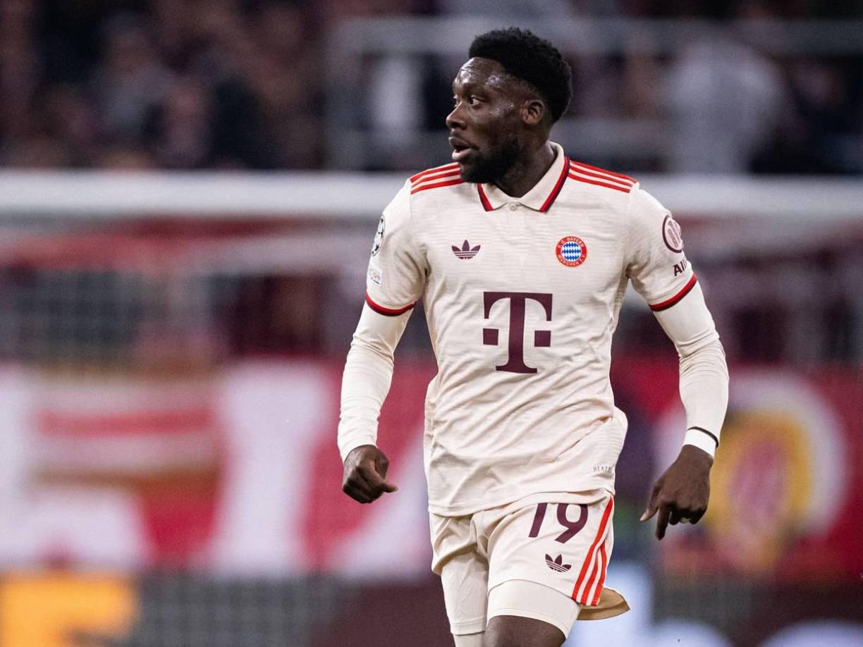 Alphonso Davies está cerca de renovar con el Bayern Múnich hasta 2029, tras una mejora salarial que iguala su petición de 15M€ anuales. El Real Madrid, que tenía un acuerdo verbal con el jugador, ve cómo se aleja su fichaje. 