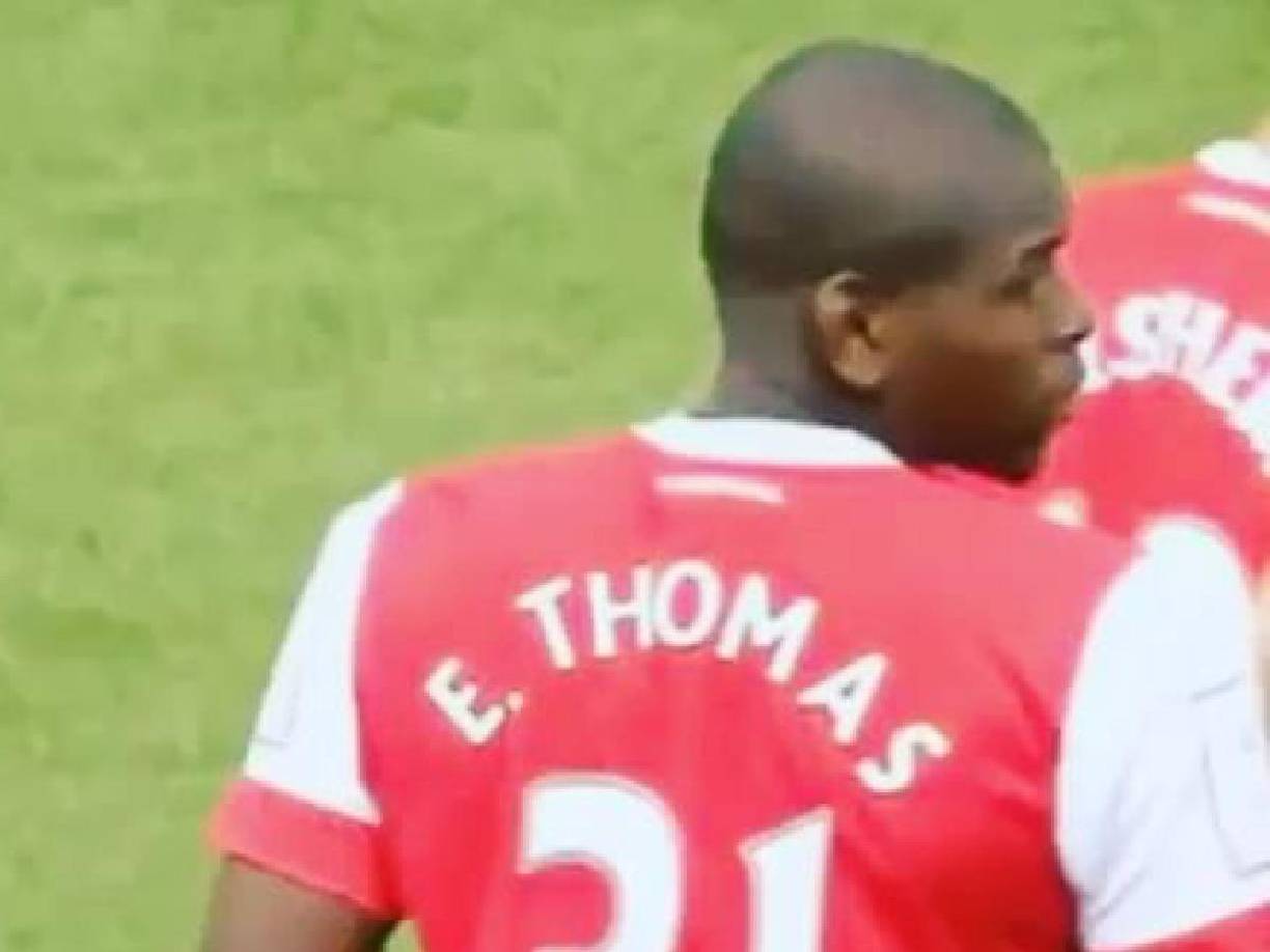 Thomas llegó a las categorías inferiores del Arsenal cuando tenía ocho años, pero no logró tener un gran impacto en el primer equipo.