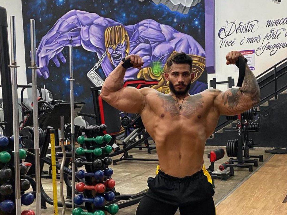  “Muy bien amigos, vamos al pesaje, si Dios quiere, todo irá bien. Estamos delgados, ¿no? Creo que se nota en mi cara. Ganaré muchos más títulos”, fue el último mensaje de Antonio en sus redes sociales y dichas palabras se viralizaron.