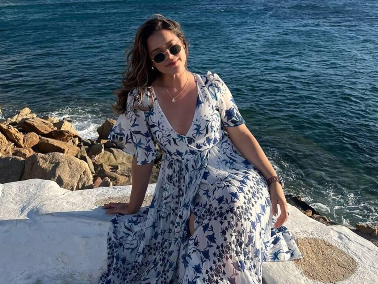 “Mi vida personal es muy privada, a veces no comparto muchas cosas porque es bonito darse un espacio”, comenzó diciendo Erika mediante su red social de Instagram. 