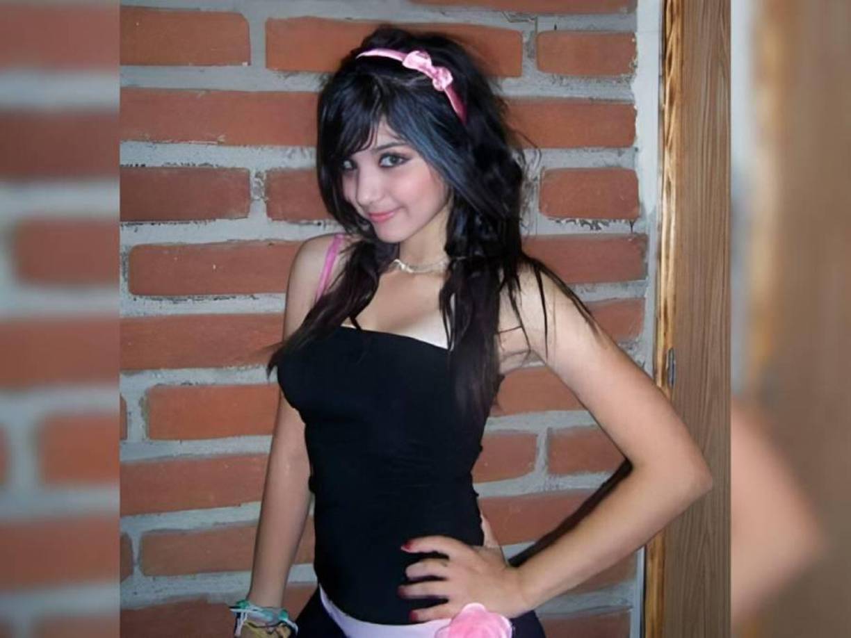 Su fama llegó a tal grado que algunos usuarios de redes sociales tomaban sus imágenes y se hacían pasar por ella para conquistar a otras personas, ya que era el “crush” de muchos de los jóvenes emo de México.