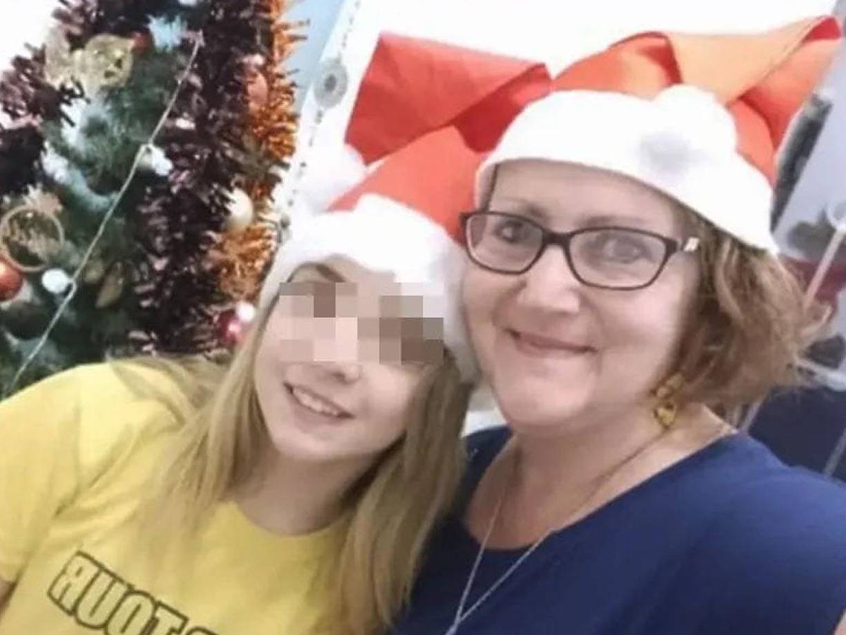  “Hola a todos. Mi nombre es Lali. Hago público esto que estoy viviendo. Ella es Milagros (en referencia a una foto que acompaña el posteo), mi sobrinita, quien hoy (por el último viernes) perdió la vida haciendo un reto de TikTok. Por favor pido que compartan. Mi familia y yo no tenemos consuelo”, publicó la mujer junto con una foto de la niña.