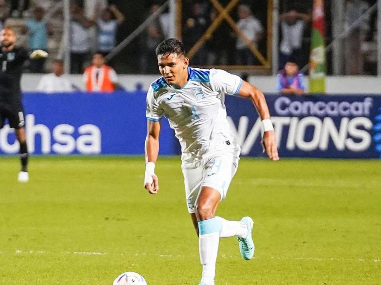 Luis Vega: Salió con molestias tras el juego de ida, pero se espera que se mantenga en la zaga central para hacer dupla con Denil Maldonado. Le harán pruebas para confirmar su participación. 