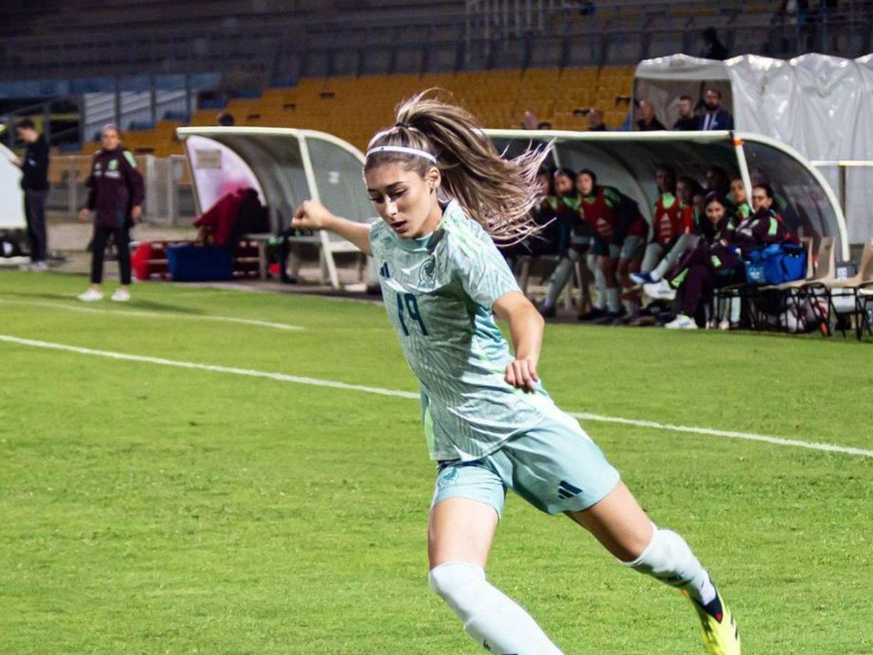 “En los últimos días he recibido miles de comentarios agrediéndome en redes sociales, decenas de medios de comunicación han hecho polémica de una noticia falta de mi persona sin detenerse a pensar en el daño que pueden ocasionar”, comenzó diciendo Tatiana.