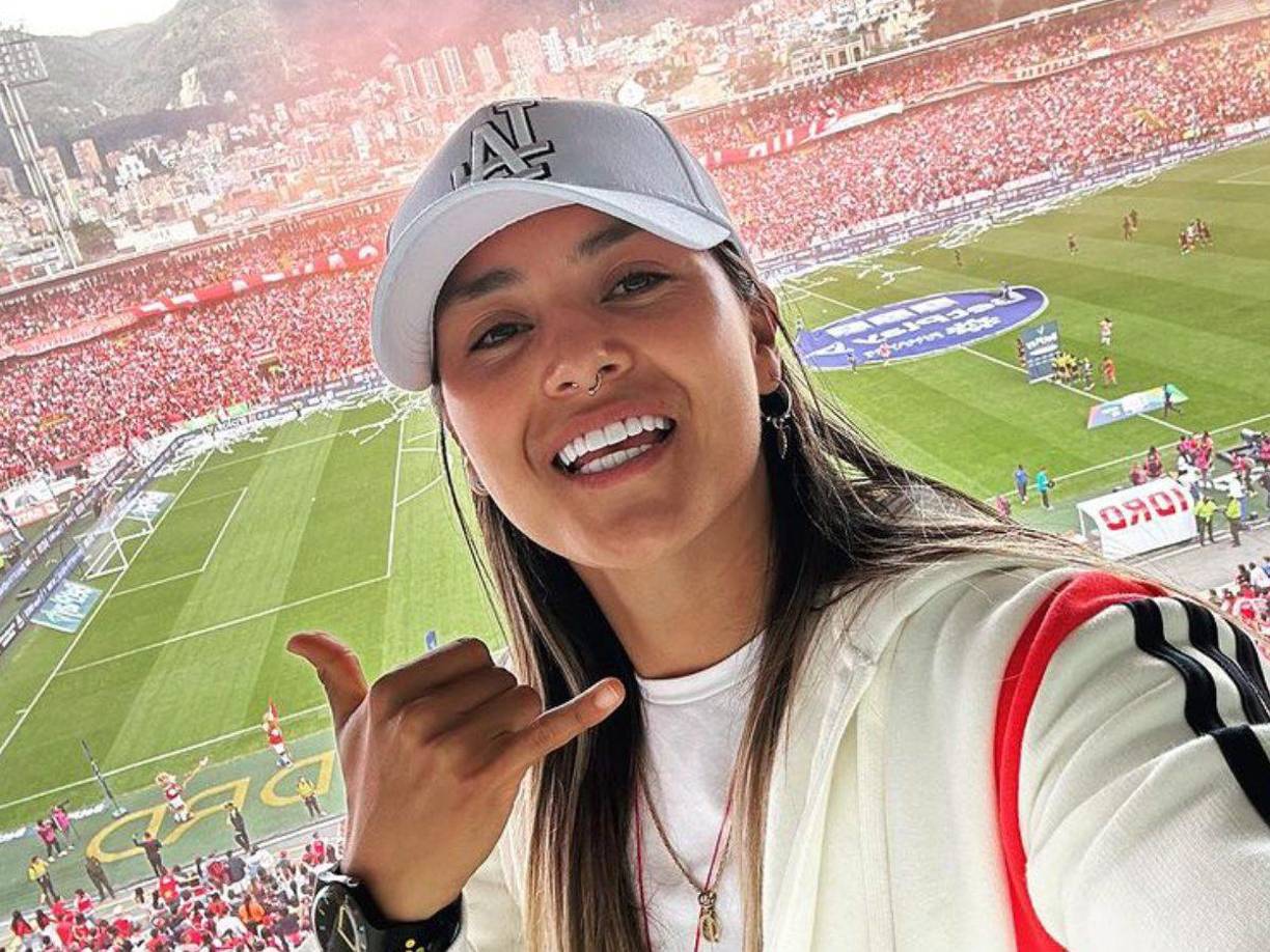 La futbolista también enfatizó la importancia de reconocer que en toda historia hay dos versiones, criticando implícitamente las declaraciones de Barrera.