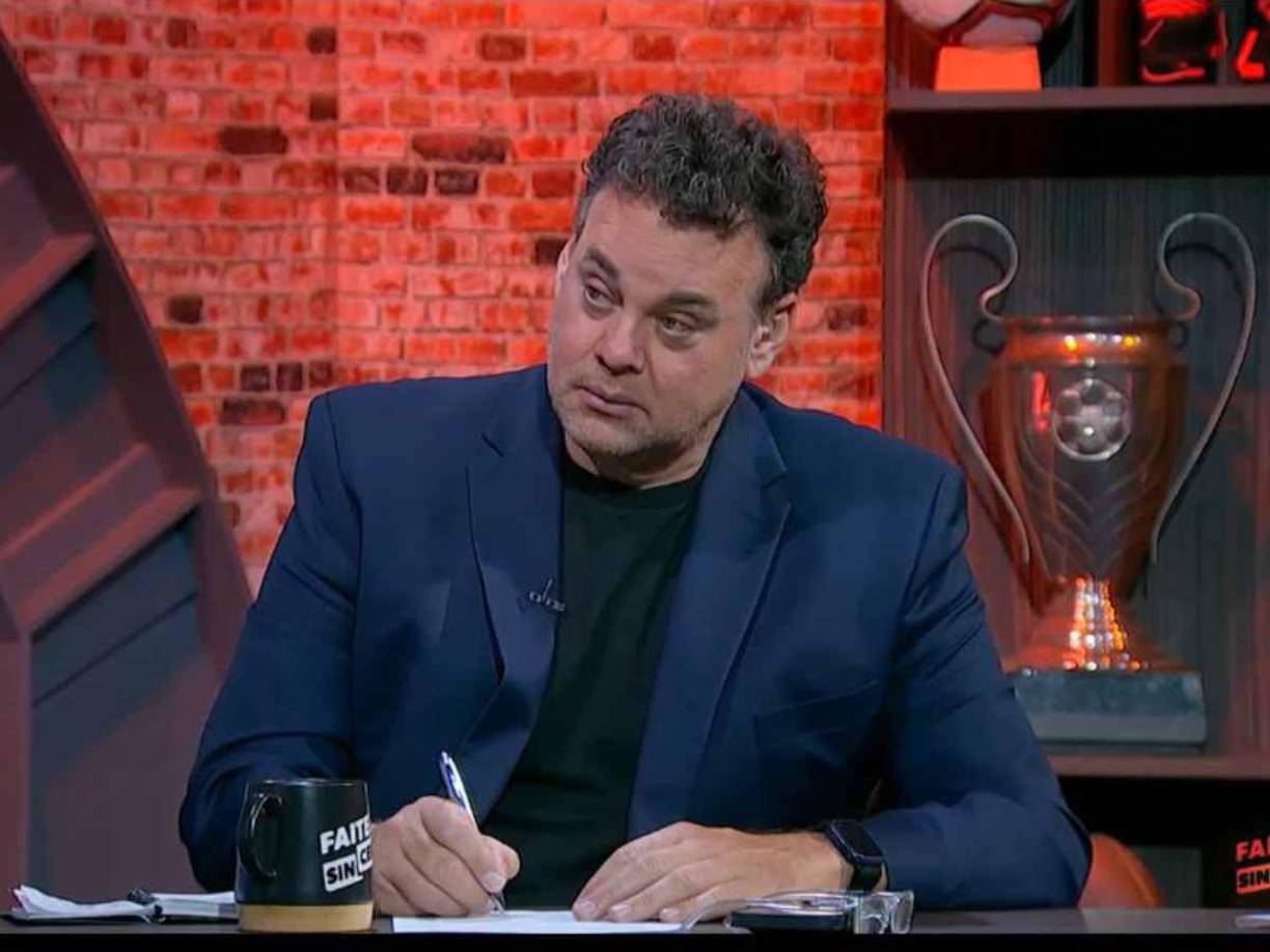 ”Cuando yo critico a la selección hondureña lo llevan a un nivel más allá del fútbol. Yo no criticó a su país, yo le cuestionó su fútbol”, le aclaró Faitelson a Salvador Nasralla sobre las razones de sus críticas a Honduras. 