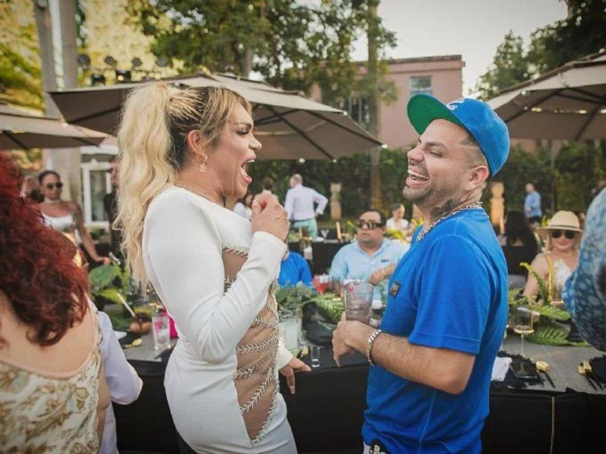 Wendy Guevara y su mánager, Joel, decidieron terminar el contrato antes de tiempo porque así convenía a sus intereses, luego de que la han buscado de otras plataformas.