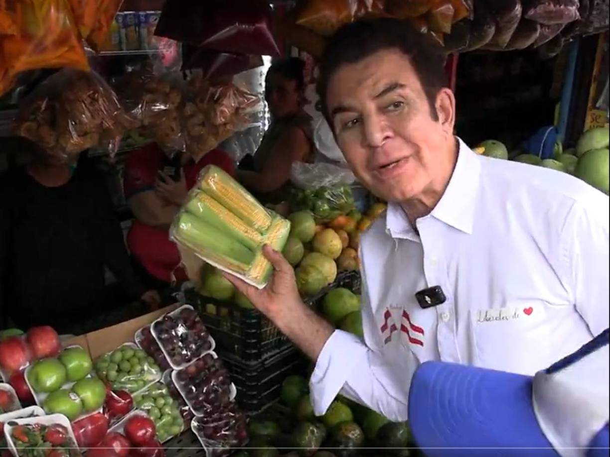 Salvador Nasralla aprovechó a lanzar varios dardos al Gobierno de Xiomara Castro durante un recordido en la zona de mercados de La Lima en donde se comprometió a bajar los precios.